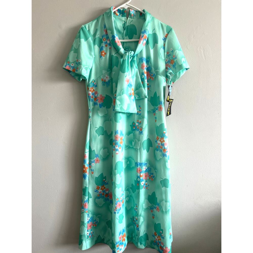 Vintage 70s Mint Green Tie Neck Dress Floral Belted Mod Midi